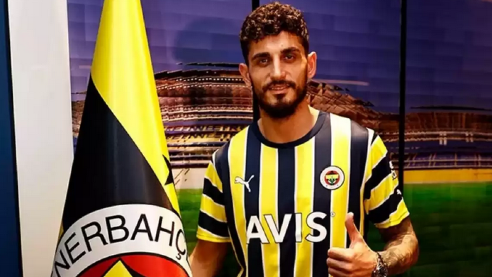 Samet Akaydın resmen Fenerbahçe'de! Genç oyuncu Fener'den ne kadar para alacak?